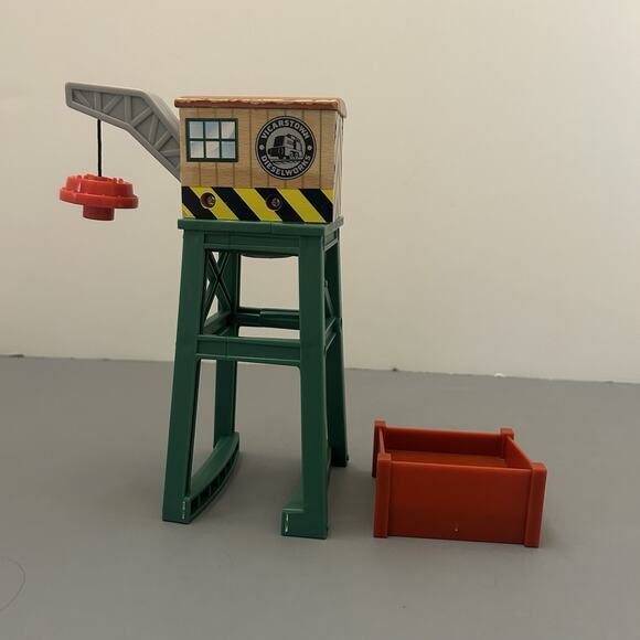 Thomas & Friends Vicarstown DIESEL WORKS Crane & Cargo Bin Wooden Railway - Picture 3 of 7